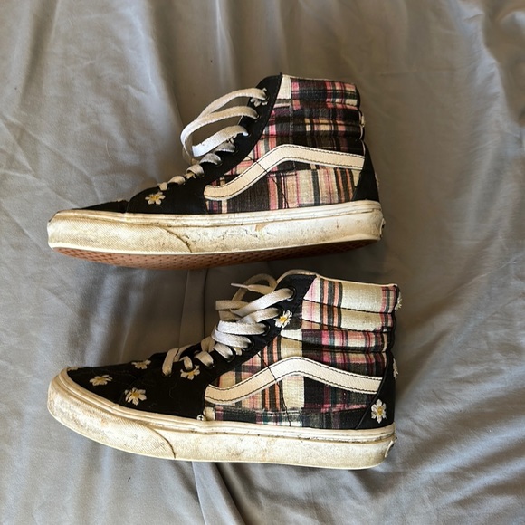 Floral & checkered high top vans - Picture 1 of 4